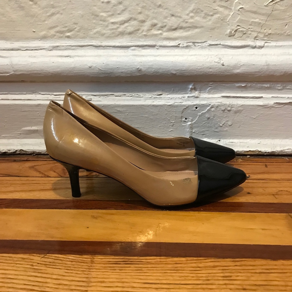 Isaac Mizrahi Tan and Black Heels